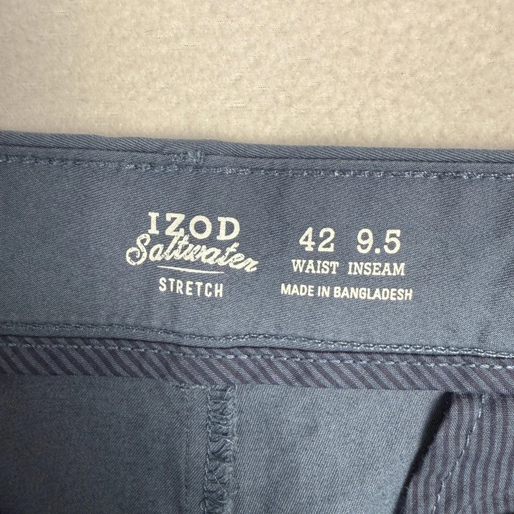 NEW Izod Saltwater Mens 42 Flamingo AOP Shorts Navy Blue Flat Front Chino - Picture 4 of 6